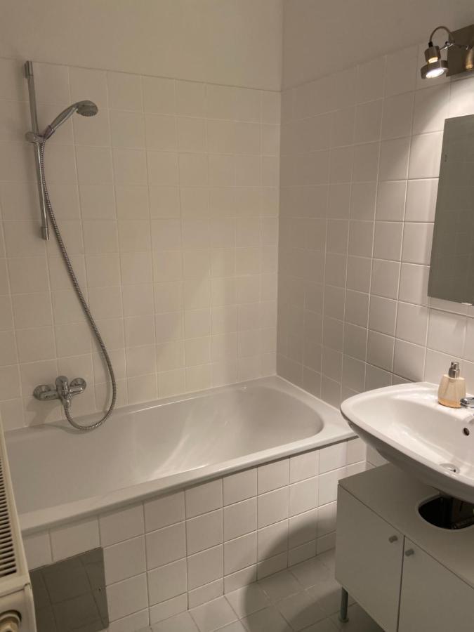 Bright Apartment With A Free Parking Garage @ Wienerberg 外观 照片